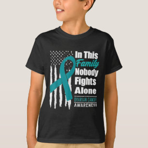 Camiseta Nesta Família Ninguém Luta Sozinha Com O Câncer de