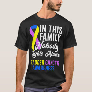 Camiseta Nesta Família Ninguém Luta Sozinho Com O Cancer Da
