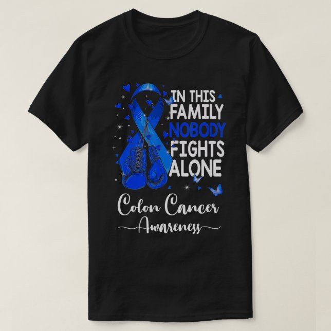 Camiseta Nesta família ninguém luta sozinho com o Colon Can (Frente do Design)