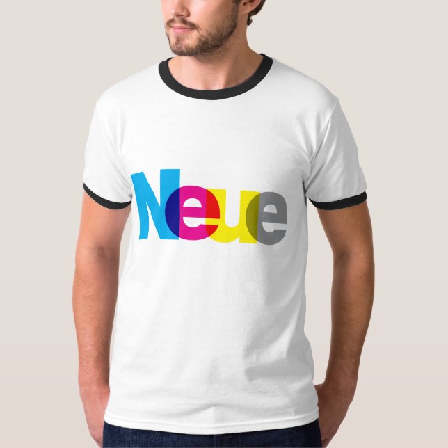 Camiseta Neue Helvética CMYK (Frente)