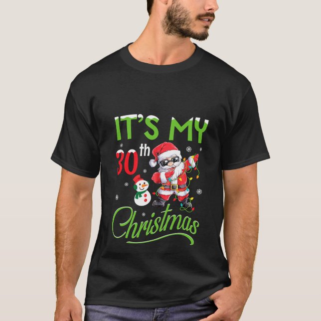 Camiseta Neve Papai Noel se abraçando Juntos É minha 30 (Frente)