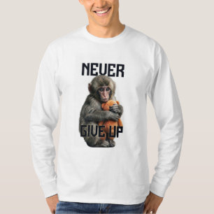 Camiseta Never Give Up - Resilient Baby Monkey with Teddy B