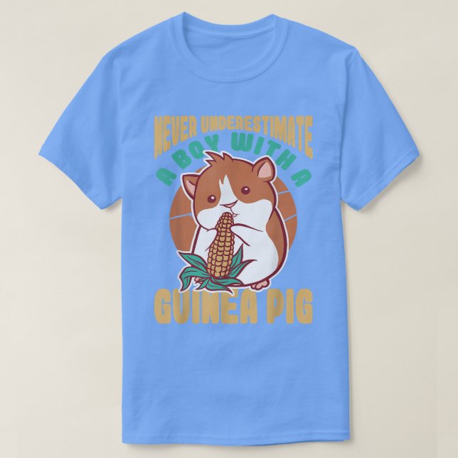 Camiseta Never Underestimate a Boy with a Guinea Pig  (Frente do Design)
