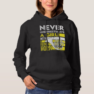Camiseta Never Underestimate A Girl With A French Horn