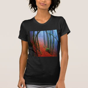 Camiseta Nevoeiro azul de outono de floresta pintada