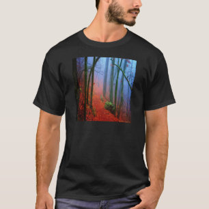 Camiseta Nevoeiro azul de outono de floresta pintada