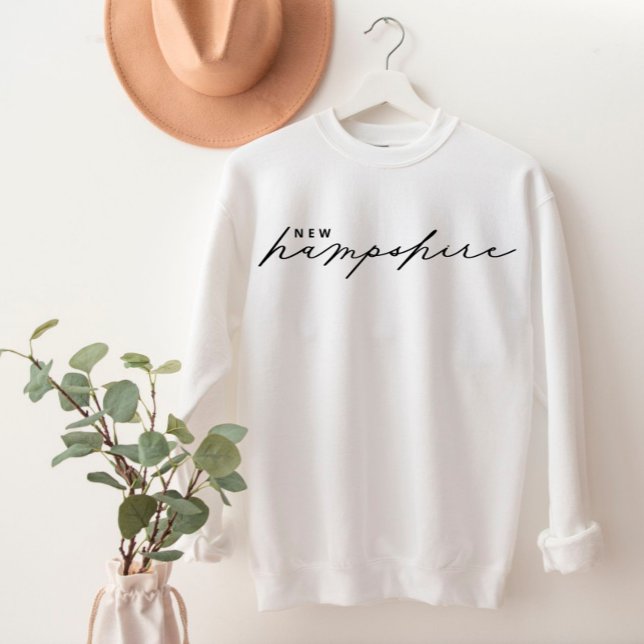 Camiseta New Hampshire Script State Sweatshirt das mulheres (Criador carregado)