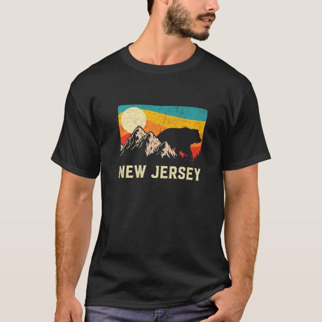 Camiseta New Jersey Nature Wild Bear Retro Sunset Hiking (Frente)