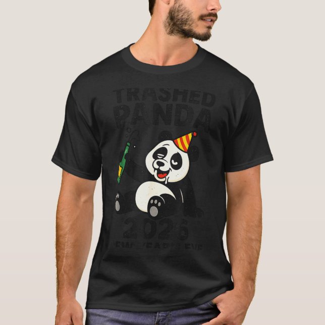 Camiseta New Years Eve 2026 Trashed Panda Premium  (Frente)