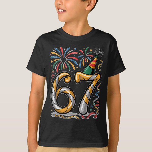 Camiseta New Years Eve Number 67 Or 67th Birthday Cool Meme (Frente)