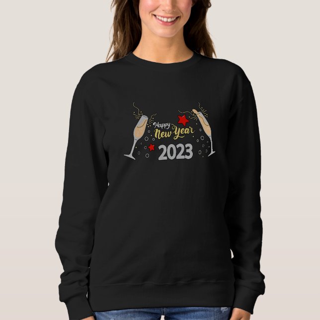 Camiseta New Years Eve Party Supplies 2023 Happy New Year   (Frente)