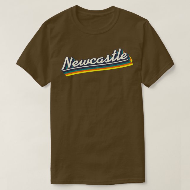 Camiseta Newcastle NSW Retro Rainbow 2 (Frente do Design)