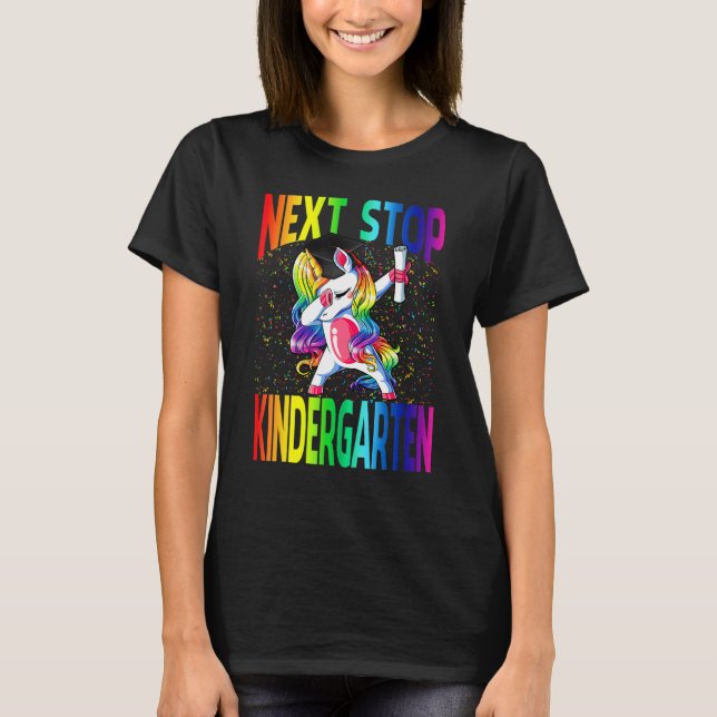 Camiseta Next Stop kindergarten Graduation Unicorn (Frente)