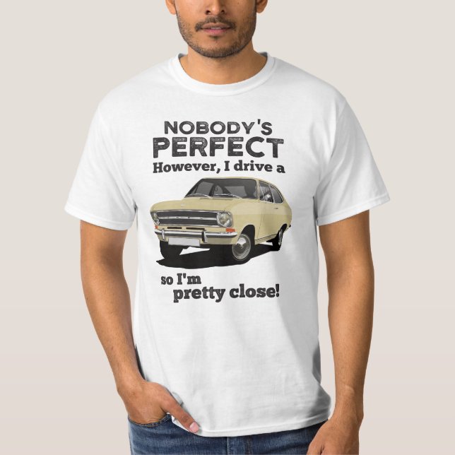 Camiseta Ninguém é perfeito com o golpe de Kadett B (Frente)