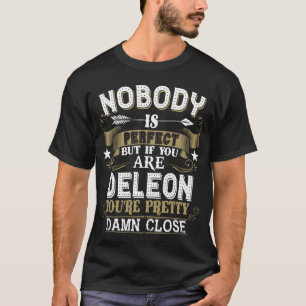 Camiseta Ninguém É Perfeito, Mas Você É O Nome Da Famí