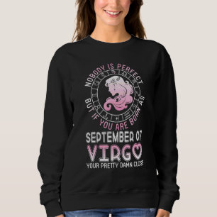 Camiseta Ninguém é Perfeito Mas Você Nasce Como Virgem de 7