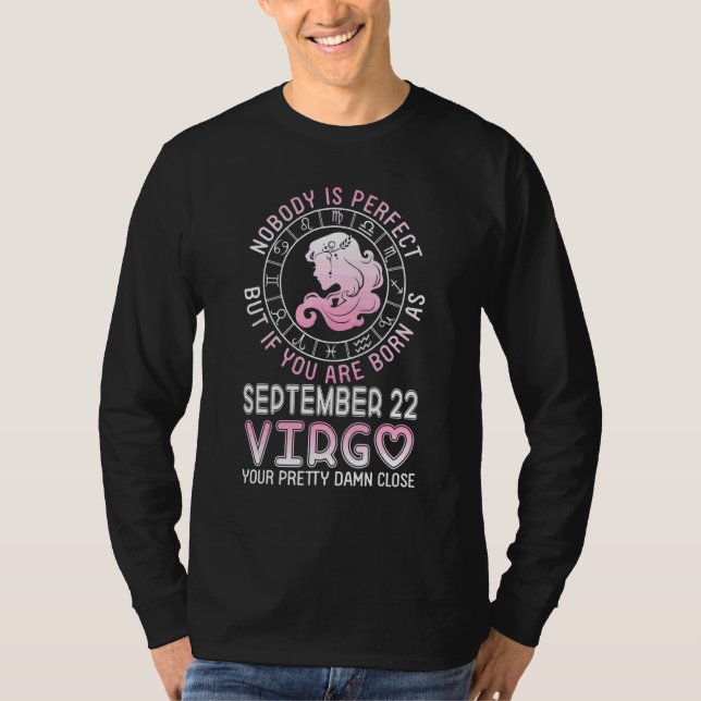 Camiseta Ninguém é Perfeito Mas Você Nasceu Como Virgem de  (Frente)