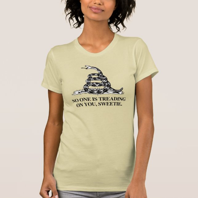 Camiseta Ninguém está te enganando, Docinho (Frente)