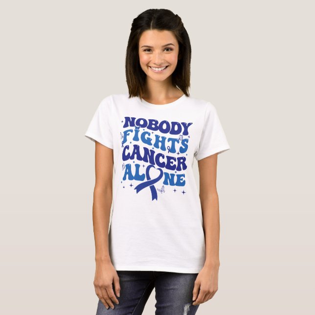 Camiseta Ninguém luta contra o Cancer sozinho a consciência (Frente Completa)
