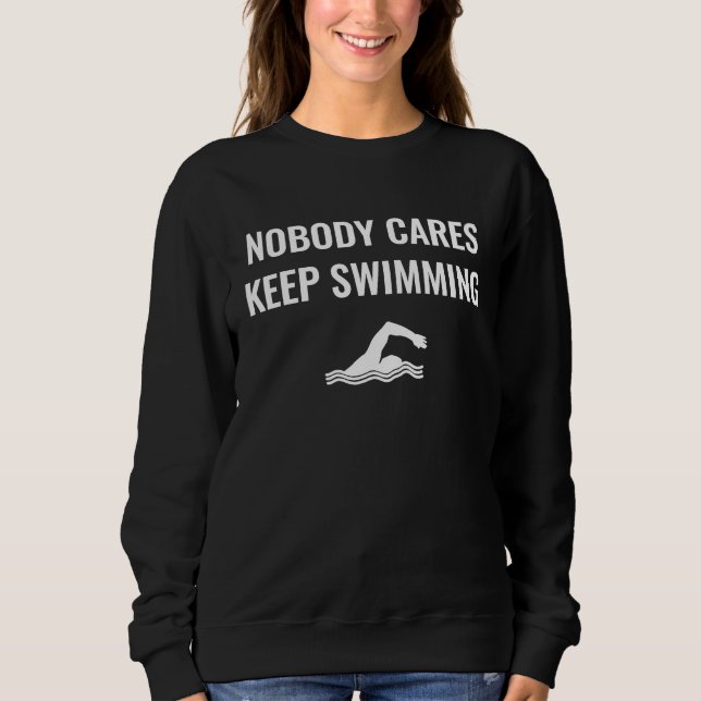 Camiseta Ninguém Se Importa Continue Nadando (Frente)