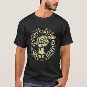Camiseta Ninguém se preocupa em trabalhar com mais Engenhei