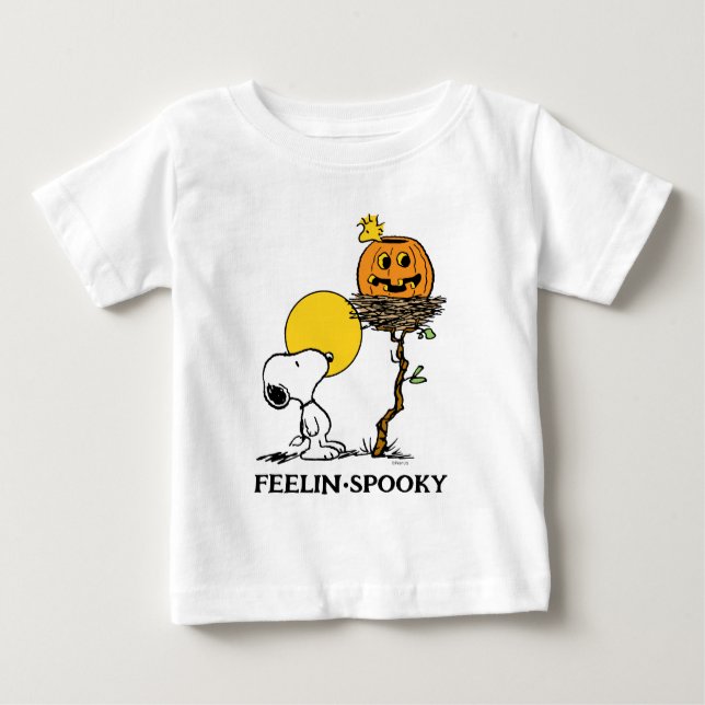 Camiseta Ninho de Snoopy & Woodstock com Jack O' Lanterna (Frente)