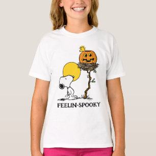 Camiseta Ninho de Snoopy & Woodstock com Jack O' Lanterna