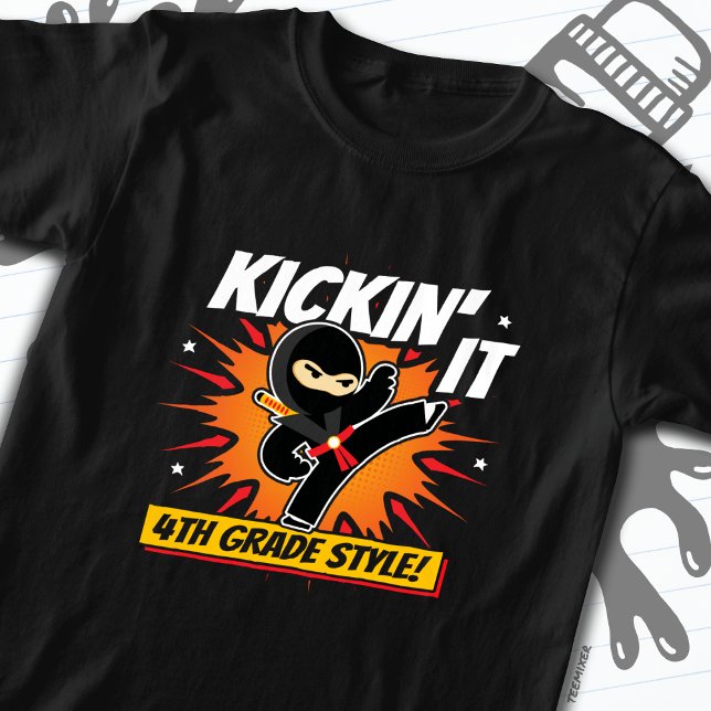 Camiseta Ninja do 4º ano Ganha 1º dia de volta à escola (Criador carregado)