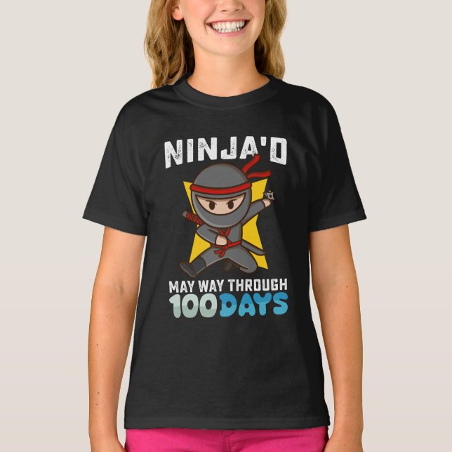 Camiseta Ninja poderia passar por 100 dias de escola (Frente)
