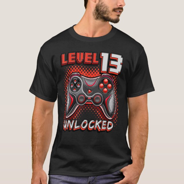 Camiseta Nível 13 13 do jogo de vídeo desbloqueado Aniversá (Frente)