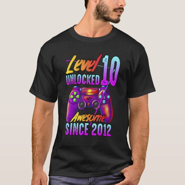 Camiseta Nível 2012 Espetacular desbloqueado desde o 10 de  (Frente)