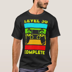 Camiseta Nível 30 Completo 30 anos de jogos com 30 de jogos