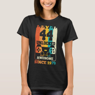 Camiseta Nível 44 Desbloqueado Incrível Desde O Bi Do Jogo 