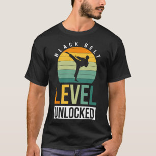 Camiseta Nível de cinta preto desbloqueado 3