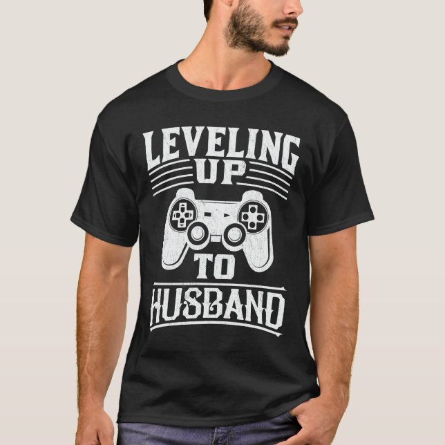 Camiseta Nivelando Para Jogo De Vídeo Em Escala De Marido (Frente)
