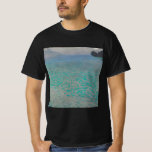 Camiseta No Lago Attersee de Gustav Klimt, Vintage Fine Art<br><div class="desc">No lago Attersee (1900), por Gustav Klimt é uma pintura de arte do simbolismo vitoriano da era vitoriana que apresenta o lago Attersee (também conhecido como Kammersee). O lago Attersee é o maior lago da região de Salzkammergut, na Áustria. Klimt passou o Verão juntamente com Emilie Flöge em Litzlberg no...</div>