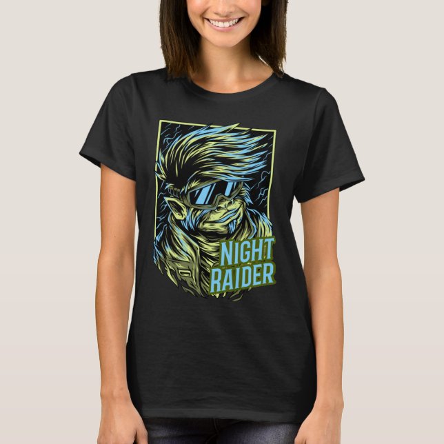 Camiseta Noite Raider Futurística Street Punk com Óculos (Frente)