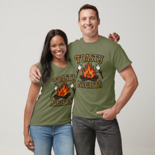 Camiseta Noites Aconchegantes de Fogueira de Acampamento Av