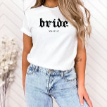 Camiseta Noiva branca e negra | Texto Gótico legal<br><div class="desc">Esta na moda,  camisa branca para a noiva apresenta o texto tradicional preto gótico ou antigo estilo inglês.</div>