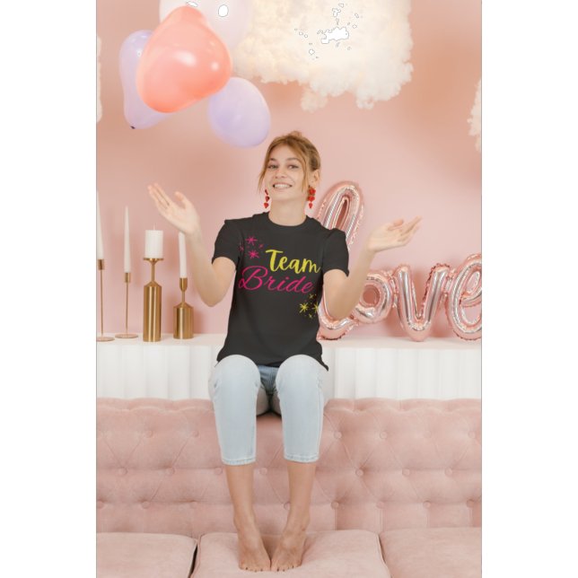 Camiseta Noiva da Equipe Rosa e Amarela Despedida de Soltei (Criador carregado)