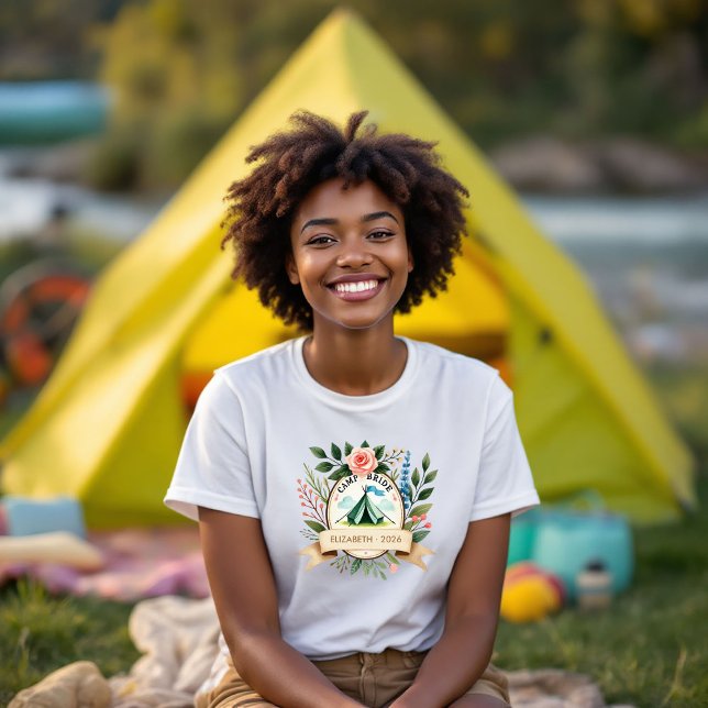 Camiseta Noiva de Acampamento Despedida de Solteira (Custom Camp Bride Bachelorette Tri-Blend Shirt)