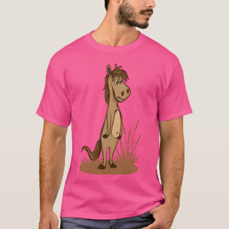 Camiseta nojo de cavalo em pé e amigo enteado