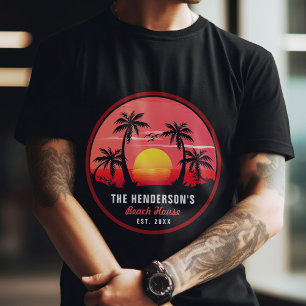 Camiseta Nome da família Beach House Retro Sunset Souvenirs