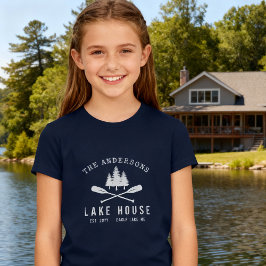 Camiseta Nome da Família Rustic Lake House Boat Oars Trees