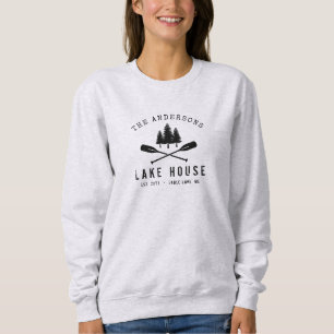 Camiseta Nome da Família Rustic Lake House Boat Oars Trees