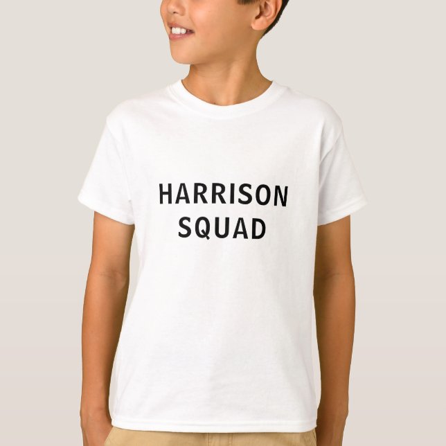 Camiseta Nome da Família Squad | Estilo Moderno Combinado (Frente)