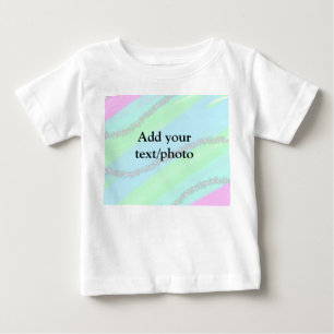 Camiseta Nome de adição do pastel cintilante verde-rosa azu