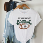 Camiseta Nome do jogador de futebol personalizado e número<br><div class="desc">T-Shirt de Futebol Frente e Traseira Personalizada - mostrada no Design Branco,  apresenta a redação do roteiro "Futebol" com texto que pode ser personalizado para o nome da equipe,  o sobrenome do jogador e o número de camisa. Verde escuro,  castanho de couro e cinzas de carvão podem ser personalizadas.</div>