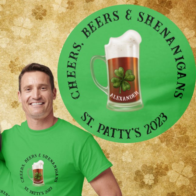 Camiseta Nome em "Mug Cheers" e "Shenanigans Rua Pattys" (Criador carregado)