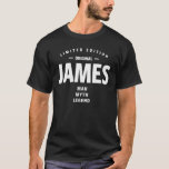 Camiseta Nome original do James Funny Birthday<br><div class="desc">Este é um produto para James com o texto: Edição Limitada Original James Man Myth Legend. Esta é uma roupa engraçada, personalizada e sarcástica, e presente para amigos e familiares para aniversários, dias de os pais ou Natal. Se seu primeiro ou sobrenome é James, então esse produto é para você....</div>